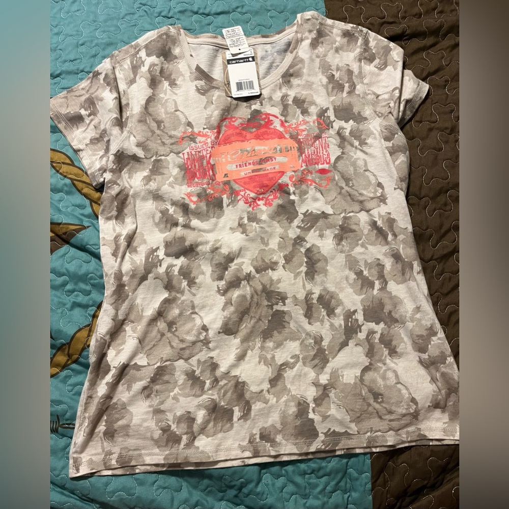 Women's Carhartt shirt. Size large